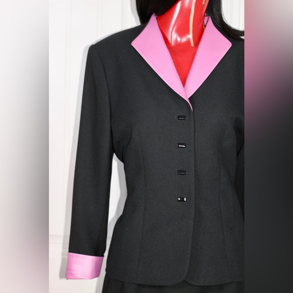 BLACK + PINK VINTAGE SKIRT SUIT - Picture 5 of 16